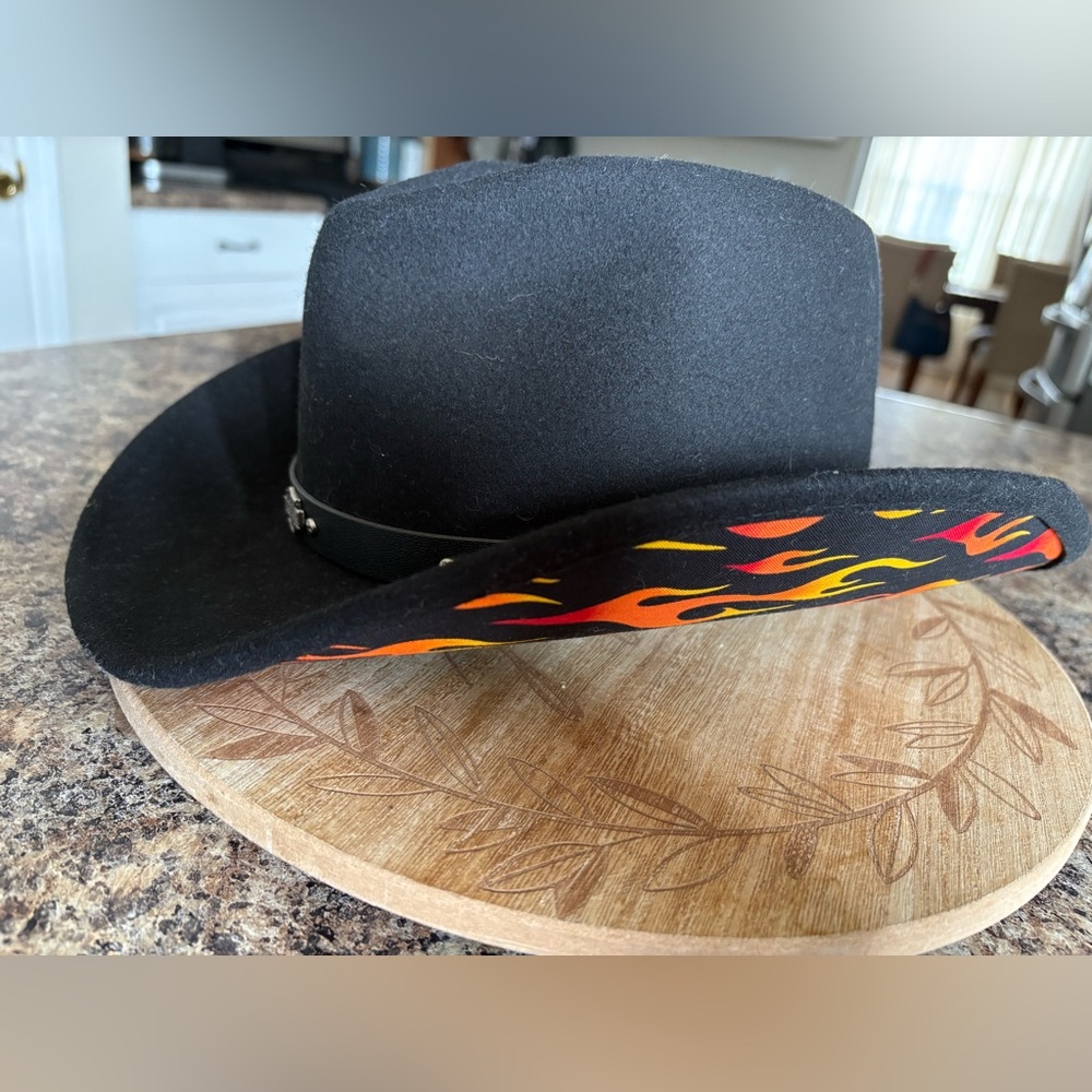 Harley-Davidson Black Wool Hat with Flame Accents Women’s Medium